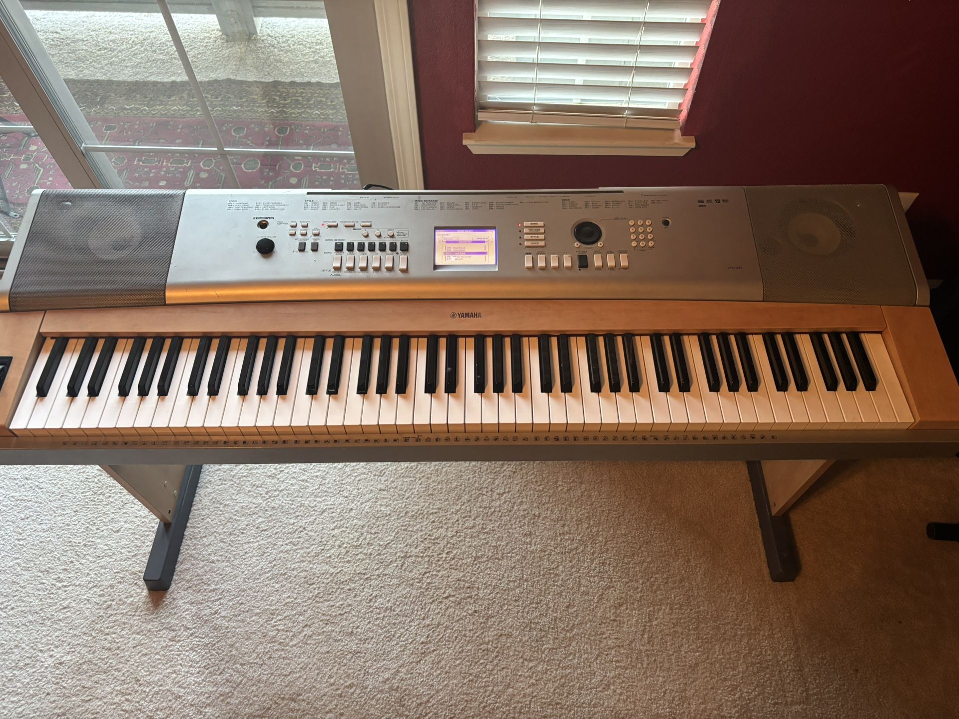 Yamaha YPG-635 Digital Portable Grand Piano With 88 Weighted Keys