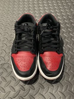 Nike Low Dunks Size 9.5 Used 
