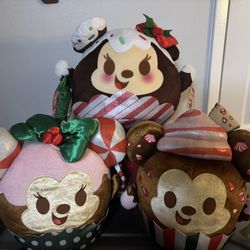 Disney Christmas munching plush Mickey Minnie