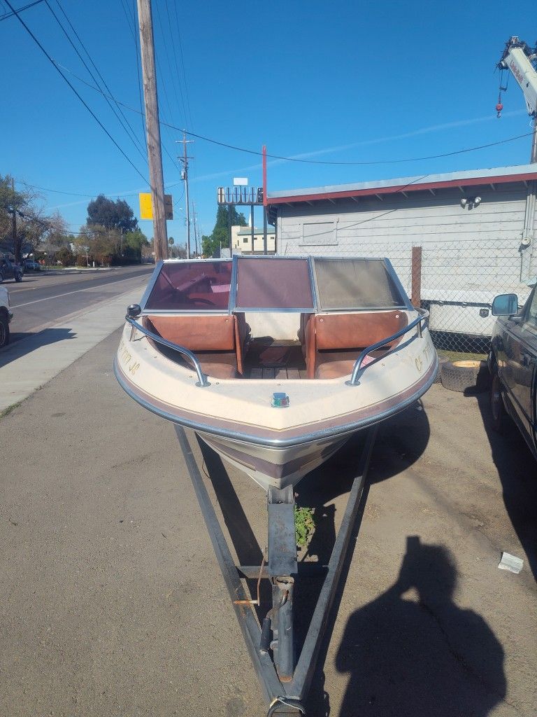 1988 MARLIN BOAT RUNS GOOD WHAT TRAILER AND BOAT PINK SLIP IN HAND