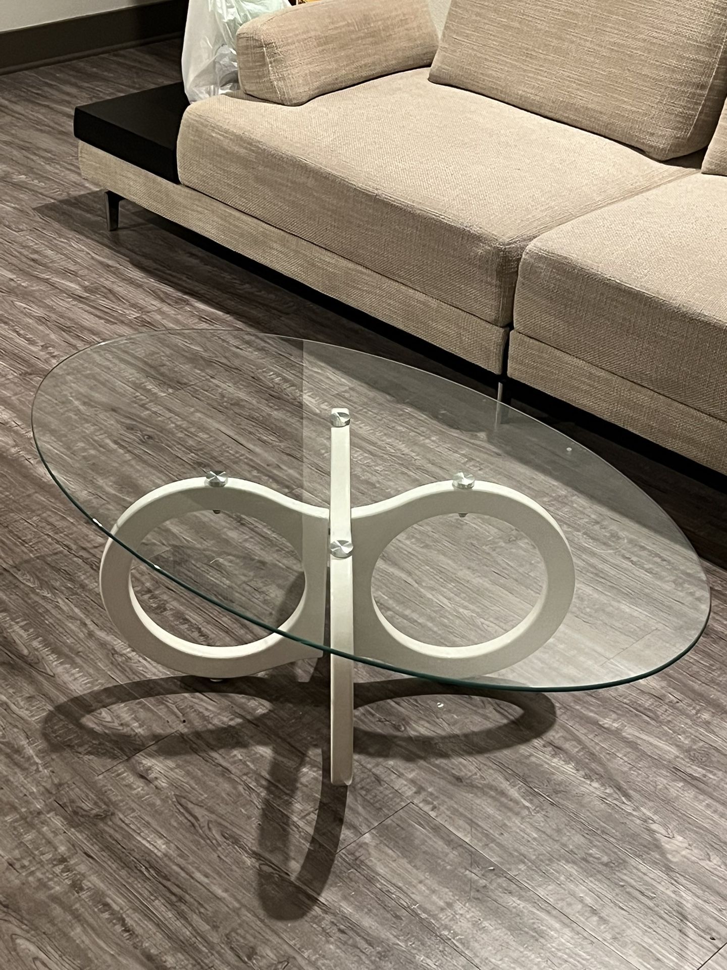 Modern Style Table And Storage Rack