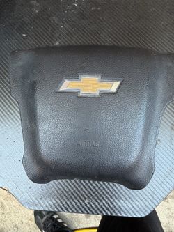 Post it 2017 Chevrolet Silverado part driver side
