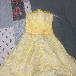 Yellow Prom/Homecoming Dress