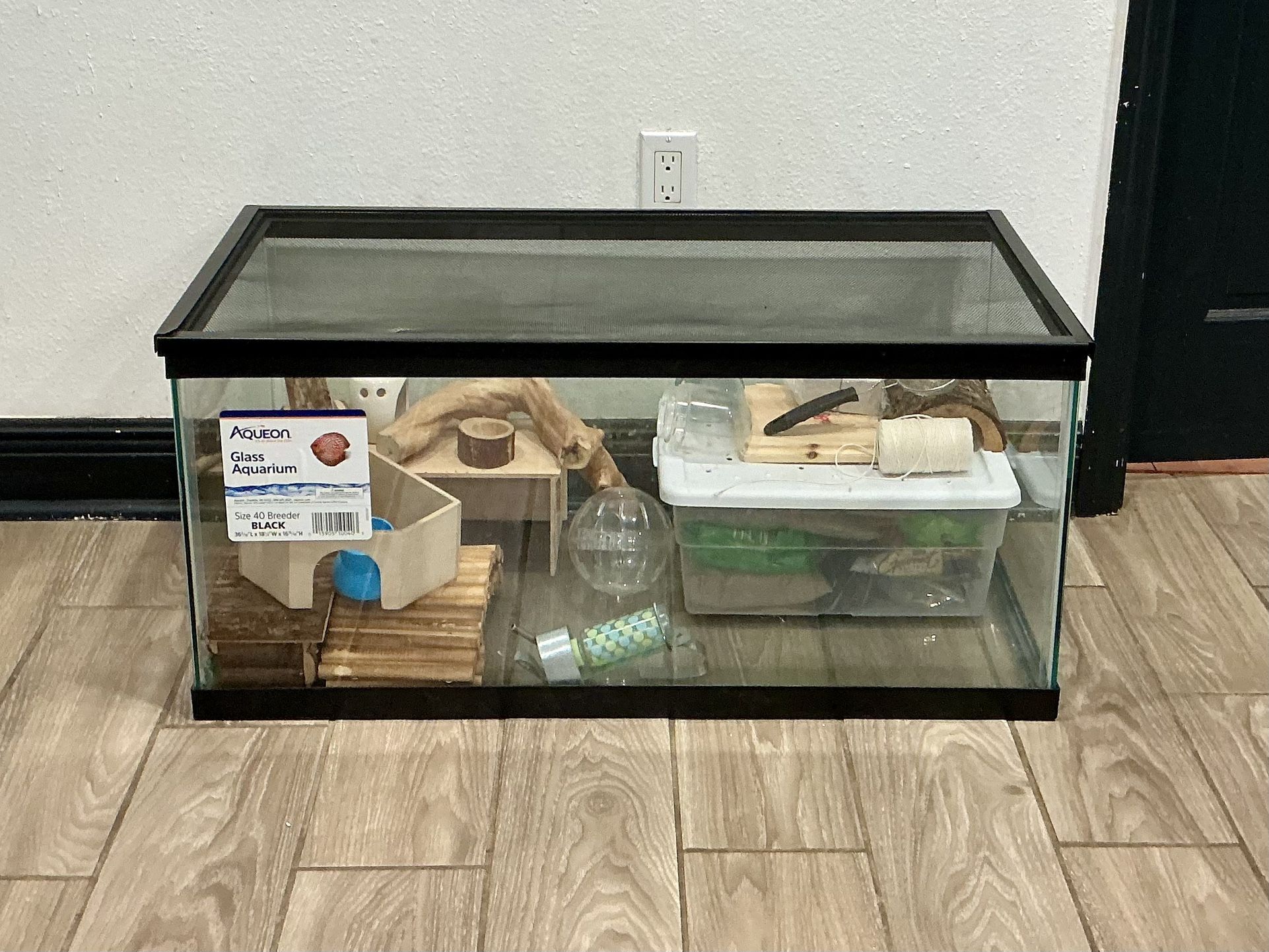 Hamster Home and Supplies