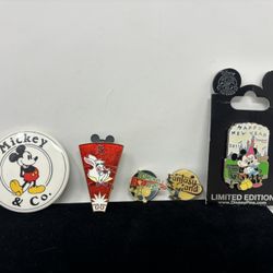 Disney Pin Set