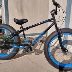 Kent Devastator 7 speed fat tire Bicycle