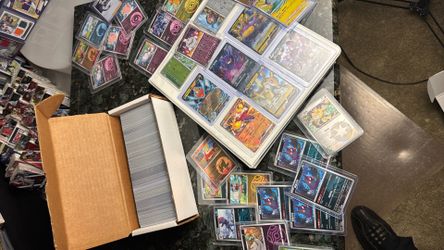 ⭐️Pokémon Collection Chinese Lot! Rare Foils/Sparkles in Top Loaders + Card Binder + Bulk Box (NO ENERGIES!) 🔥
