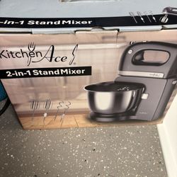 3 Kitchen Items For Sale 90.00  For All 