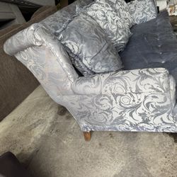 Floral vintage Couch