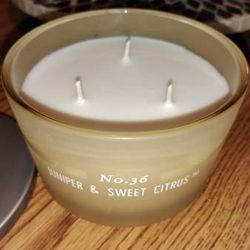 15 oz. Juniper & Sweet Citrus Jar Candle! Brand New! 