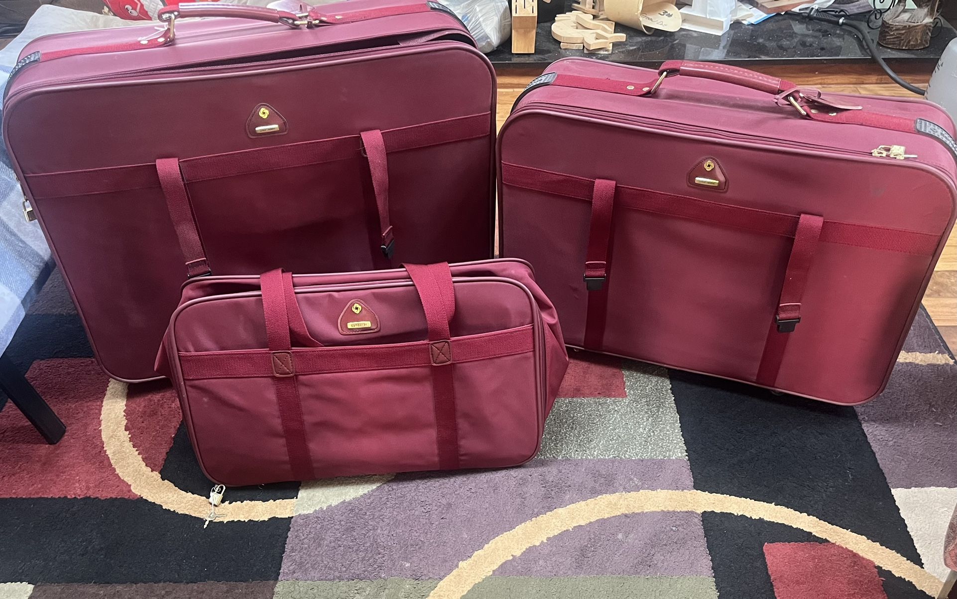 Luggage-Samsonite Amherst With Wheels