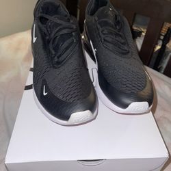 Nike Air Max 270