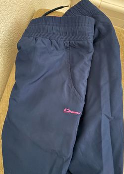 Demix sport track https://offerup.com/redirect/?o=cGFudHMuTmV3