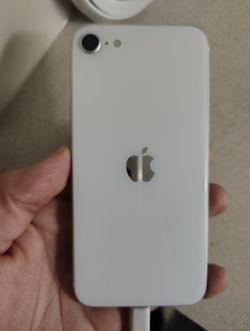 IPHONE SE 2nd Generation $65