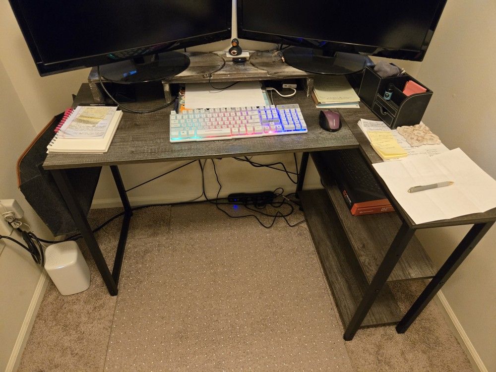 Small Computer Desk