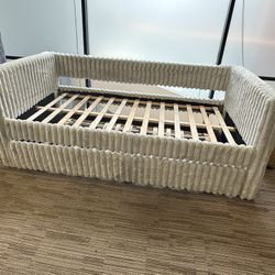 New Grey Color Day Bed With Pull Out Bed 