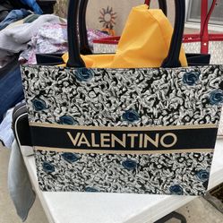 New Valentino  Purse 