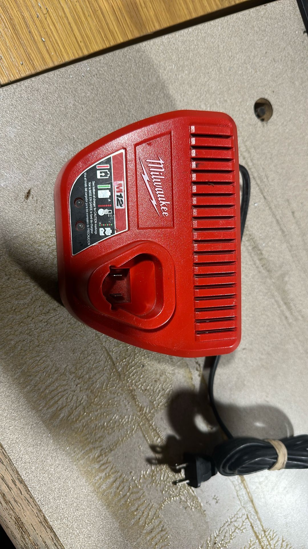 M12 Milwaukee Charger