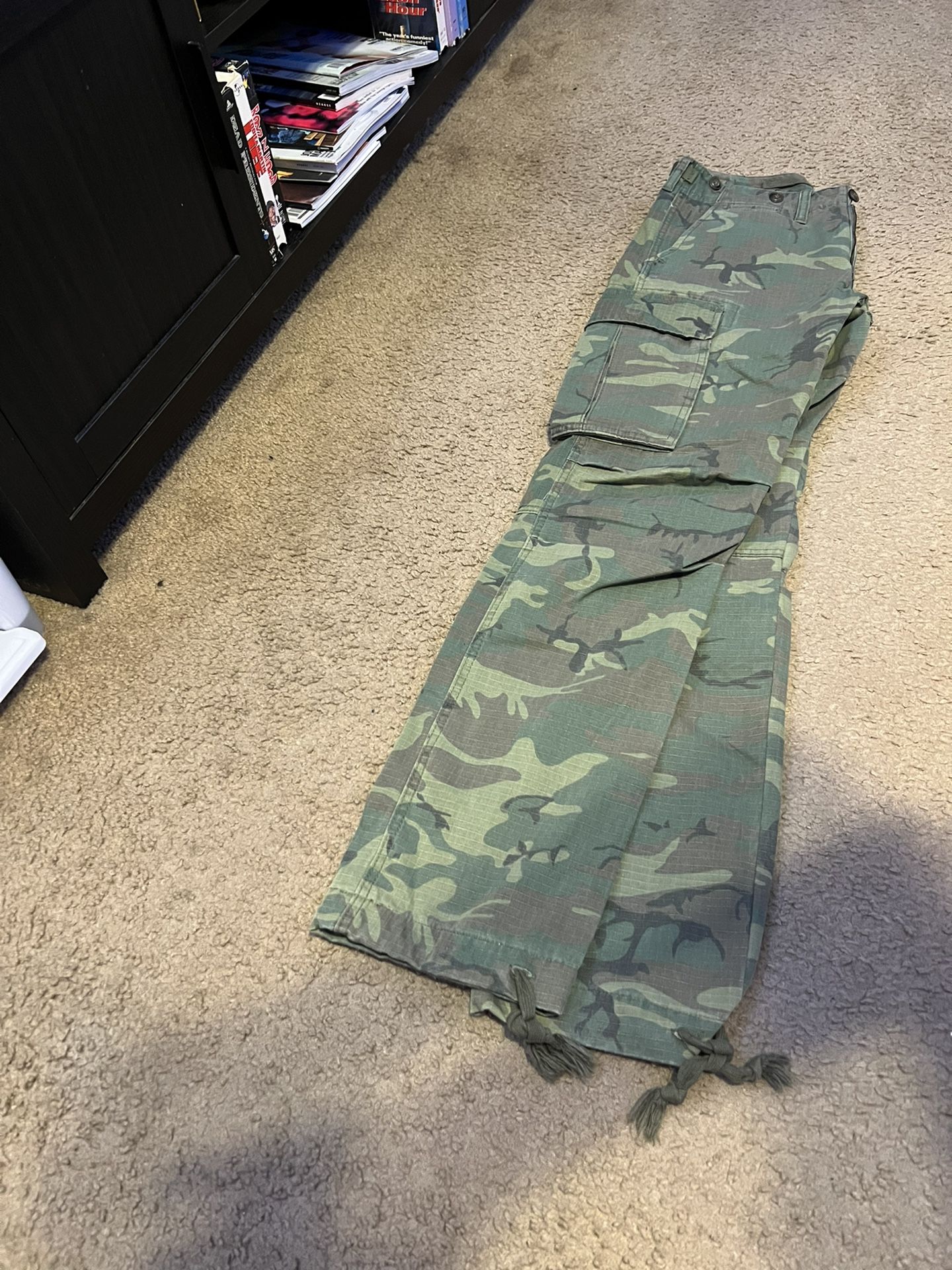 **New Without Tags** Size 30 MNML Cargo Camo Pants