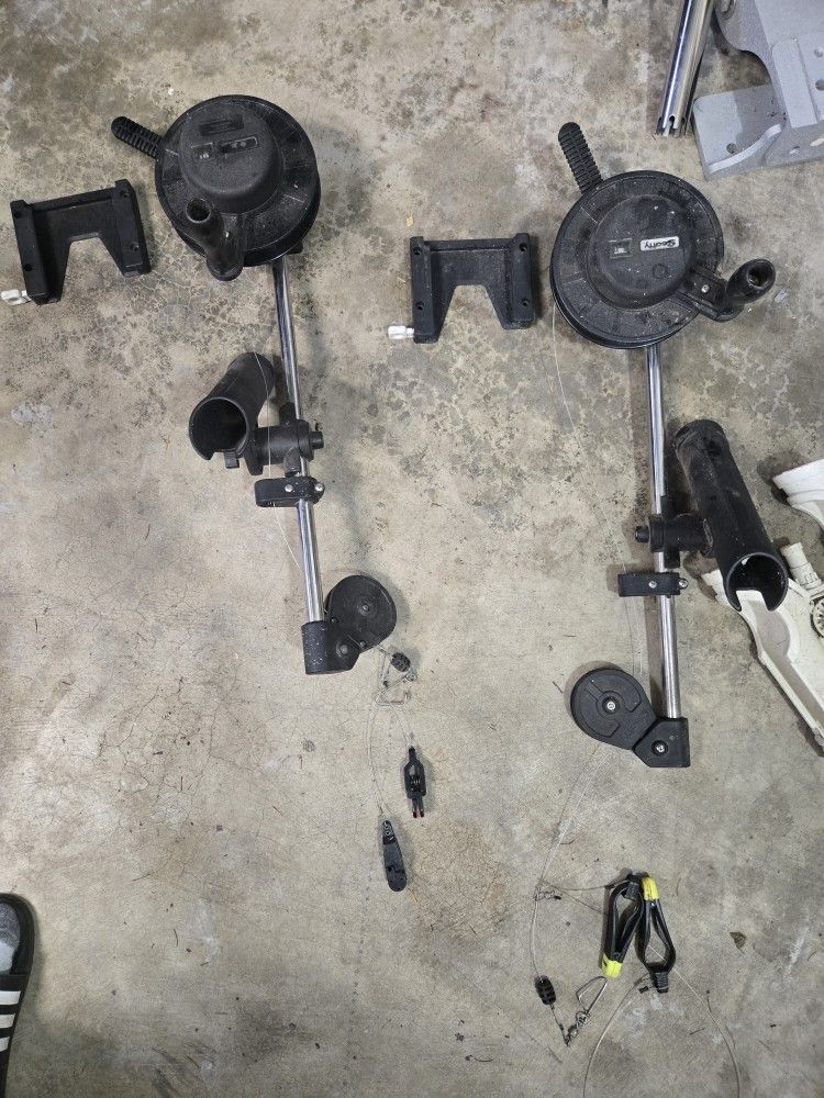 2 Scotty Downriggers And Fishing Gear