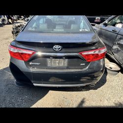 2017 Camry 4 Cylinder LE - For Parts