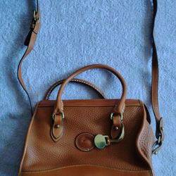 Dooney & Bourke 
