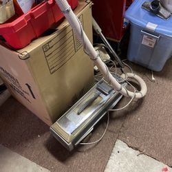 Electrolux Canister Vacuum