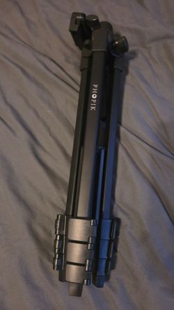 PhoPIK Lightweight Extendable Camera & Smartphone Tripod - Black