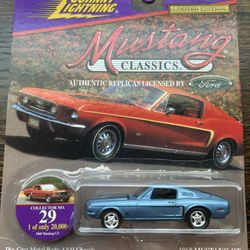 Johnny Lightning Mustang Classics 1968 Mustang GT, Collector No. 29