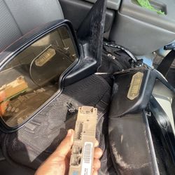 Mirrors Chevy Gmc Escalade 03-06