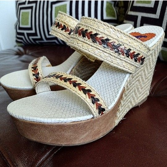 Woman's Sandals/Heels