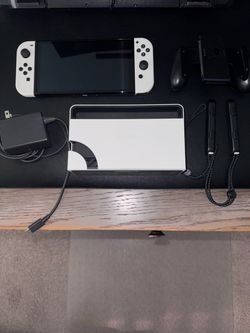 Nintendo Switch OLED White Full Bundle