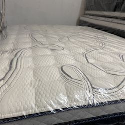 Brand New Queen Mattres Set$199...full Mattress Set$180...twin Matress Set$130..King Mattress Set $320