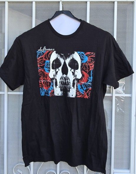 Deftones Officially Licensed Skull & Rose's Tshirt