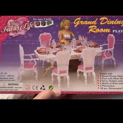 Dining Set Barbie Size