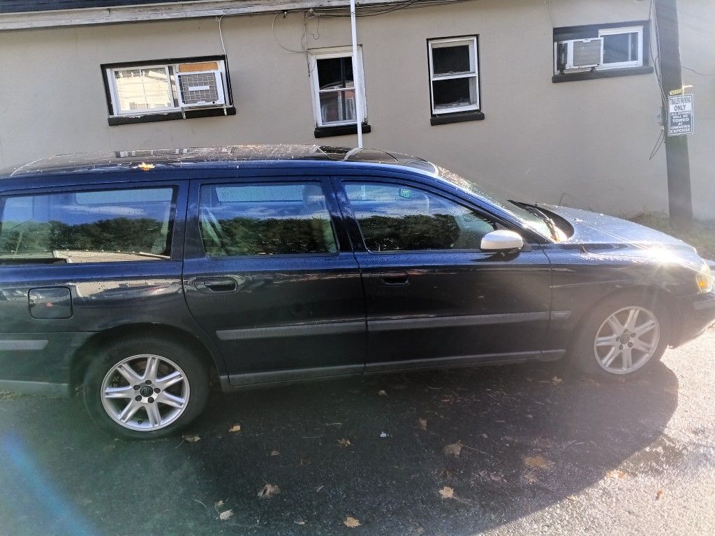 2004 Volvo V70