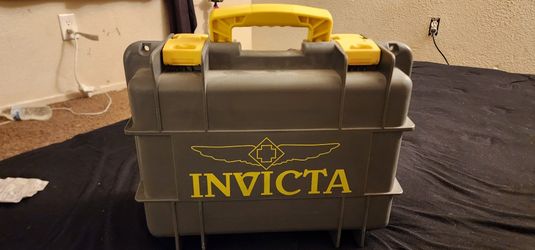 Invicta Watch Case 8