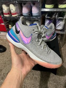 Sz 11 Nike LeBron $10 FIRM NO TRADES