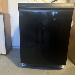 Dishwahser Machine FRIGIDAIRE