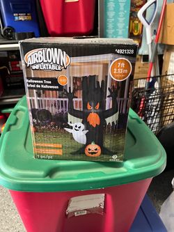 Gemmy Airblown Inflatable 7ft Halloween Tree