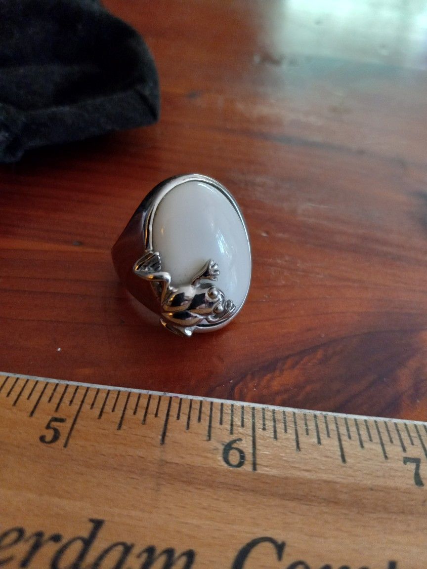 Frog Ring