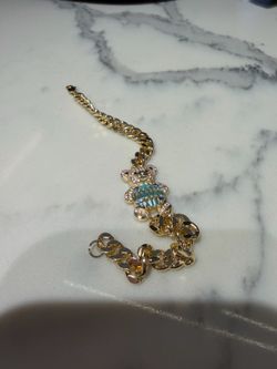18k gold platted 8 inch bracelet  iced out cz hoodie bear