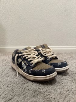 Nike SB Dunk Travis Scott Size 8.5 Men’s Size 10 Women’s (r3p)