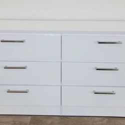 New Dresser With 1 Nightstand Only Available In Black 