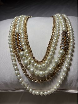 KENNETH LANE 5-Row Pearl & Crystal Hourglass Gold Chain Necklace