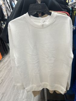 Crewnecks / Hoodies 