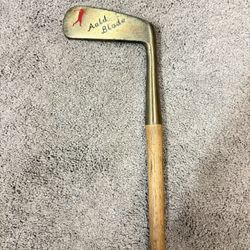 VTG. AULD BLADE HUNTER GOLF CLUB WITH WOODEN SHAFT In Rare Condition