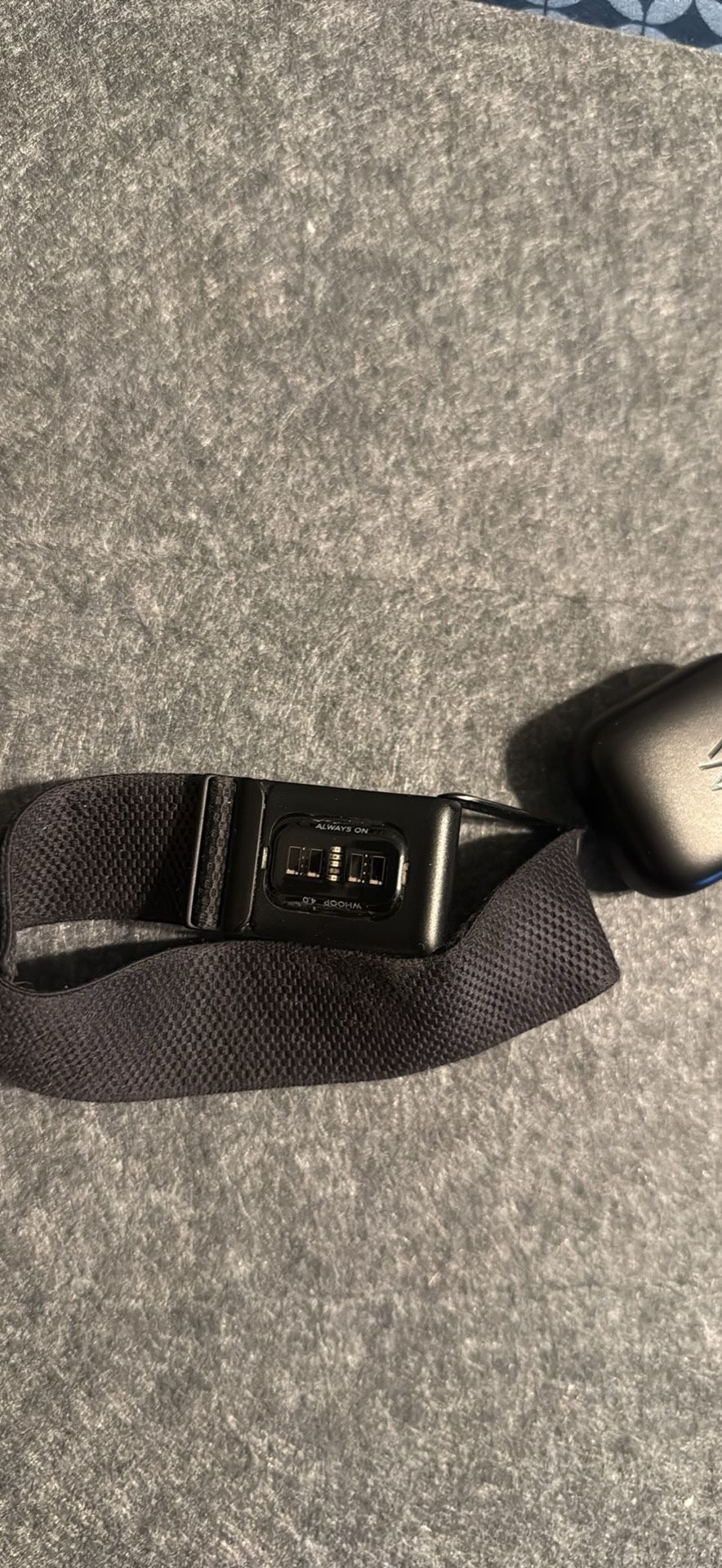 ⌚️ Whoop 4.0 + Battery Pack – $100 OBO