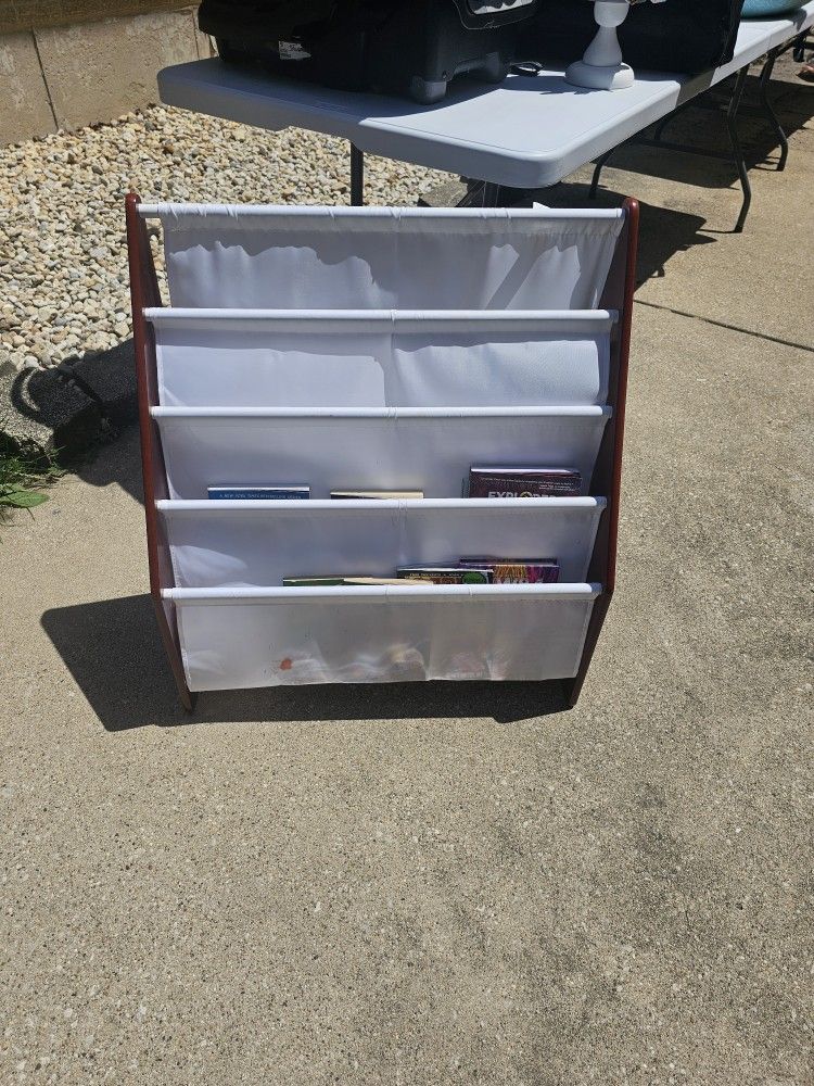 Children's Book Shelf Organizer