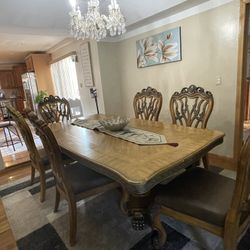 Dining Room Table 